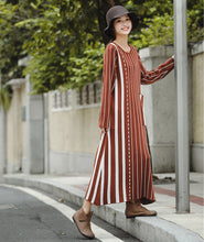 Load image into Gallery viewer, Vintage Brown Striped Maxi Sweater Dresses For Women Z81044