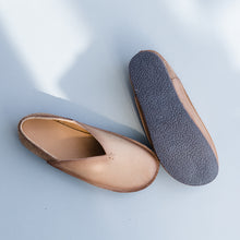 Load image into Gallery viewer, Women Casual Gray And Beige Leather Flat Shoes X25030