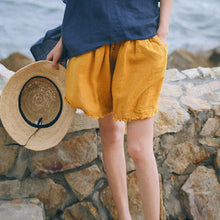 Load image into Gallery viewer, Loose Green And Yellow Linen Shorts Women Summer Trousers K8743