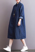 Load image into Gallery viewer, FantasyLinen Women Denim Shirt Dress, Plus Size Casual Shirt Dress With Pockets Q3004 - FantasyLinen