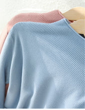 Load image into Gallery viewer, Soft Fitting Women's Knitwear