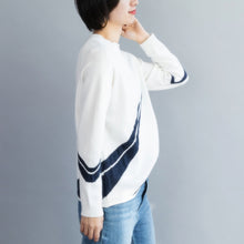 Load image into Gallery viewer, Women Creatively Patterned Round Collar Knit Sweater

