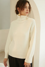 Load image into Gallery viewer, Women Loose And Comfortable Turtleneck Sweater