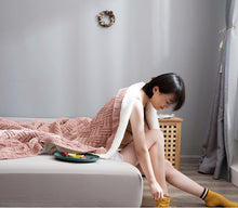 Load image into Gallery viewer, Chunky Blanket, Soft Throw blankets, Grey Wool Blanket