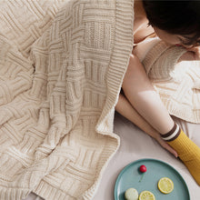 Load image into Gallery viewer, Chunky Blanket, Soft Throw blankets, Grey Wool Blanket