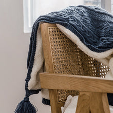 Load image into Gallery viewer, Soft Throw Blankets, Warm Blanket for Winter, Throw with Tassels