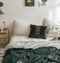 Load image into Gallery viewer, Soft Chunky Blanket, Cozzy Plush Blanket, Rabbit Fur Blanket