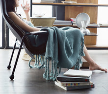 Load image into Gallery viewer, Chunky Knit Blanket, Wool Plush Throw Blanket, Tassel Throw Blanket Pink