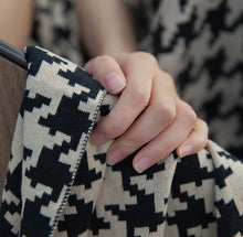 Load image into Gallery viewer, Soft Weighted Blanket, Chunky Knit Blanket, Cotton Throw Blanket