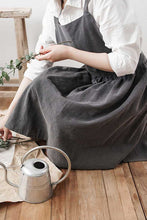 Load image into Gallery viewer, Cotton Linen Cross Back Apron Gift Chef Works Handmade Apron A1303