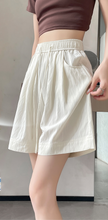Load image into Gallery viewer, Summer Casual Pleated Loose Shorts With Slanted Pockets, For Work And Daily
