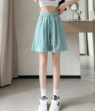 Load image into Gallery viewer, Summer Casual Pleated Loose Shorts With Slanted Pockets, For Work And Daily
