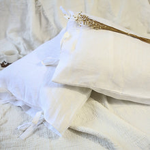 Load image into Gallery viewer, Linen Pillow Case With Chalaza
