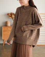Load image into Gallery viewer, Cotton Pullover for Women, Crew Neck Sweater, Camel Cropped Sweater