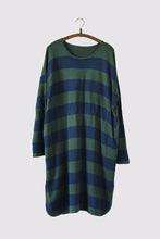 Load image into Gallery viewer, Green Stripe Long Cotton Top Loose Sweater Dress Women Clothes S230A - FantasyLinen