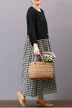 Load image into Gallery viewer, FantasyLinen Casual Loose Plaid Dress, Linen Literary Maxi Dress For Spring Q3010 - FantasyLinen
