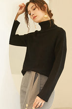 Load image into Gallery viewer, Women Loose And Comfortable Turtleneck Sweater