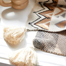 Load image into Gallery viewer, Soft Throw Blankets, Cozy Knitted Throw, Acrylic Blanket for Winter
