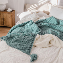 Load image into Gallery viewer, Soft Throw Blankets, Warm Blanket for Winter, Throw with Tassels