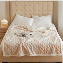 Load image into Gallery viewer, Soft Chunky Blanket, Fuzzy Throw Blanket, Cozy Blanket for Bed
