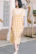 Load image into Gallery viewer, Women&#39;s Loose Linen Yellow Plaid Suspenders Skirt
