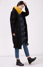 Load image into Gallery viewer, Women Black Loose Plus Size Sweater Coat
