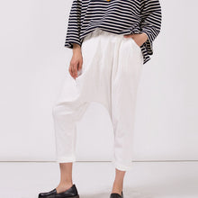 Load image into Gallery viewer, Women&#39;s White Cotton Linen Casual Elastic Waist Pants
